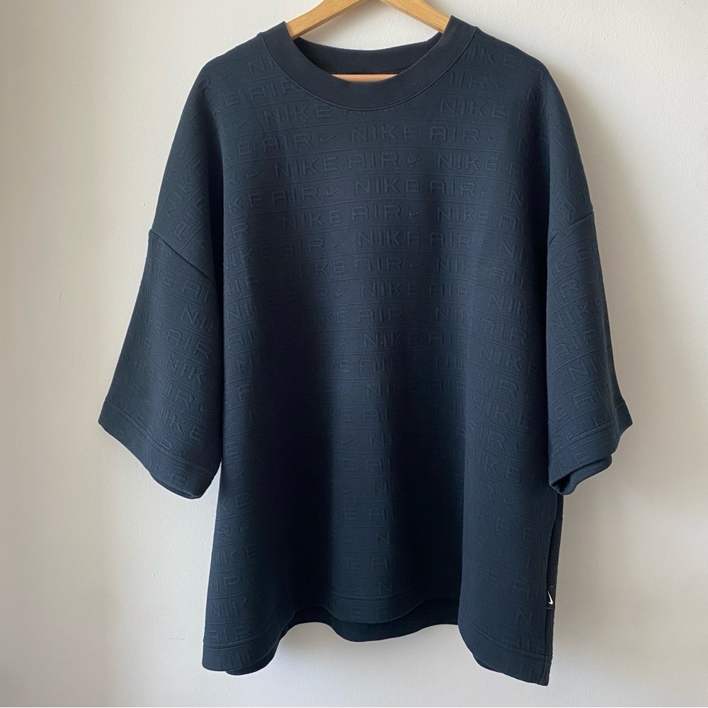 Nike Air Embossed black shirt